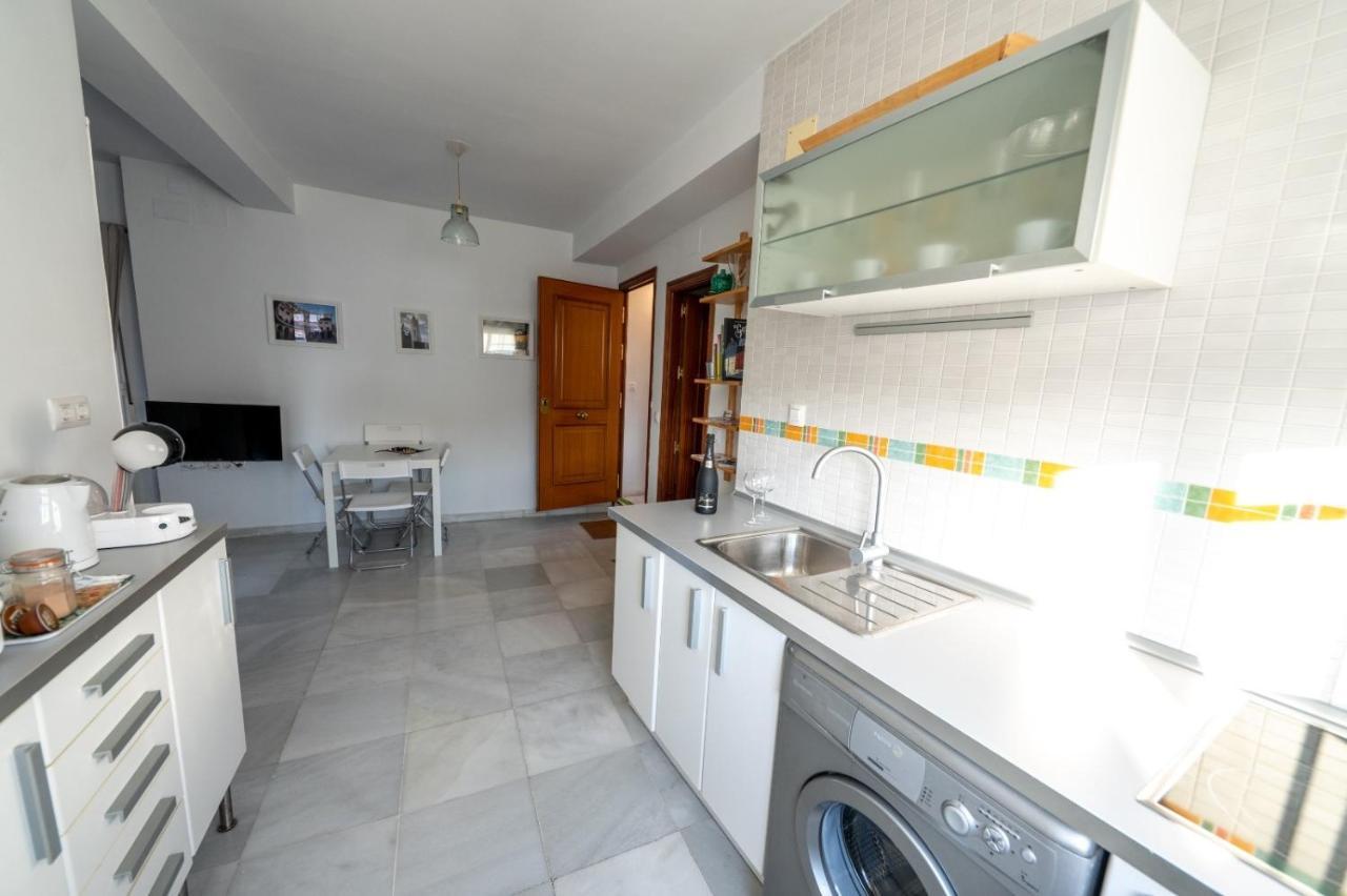 Apartamento A 60 Metros De La Catedral セビリア エクステリア 写真